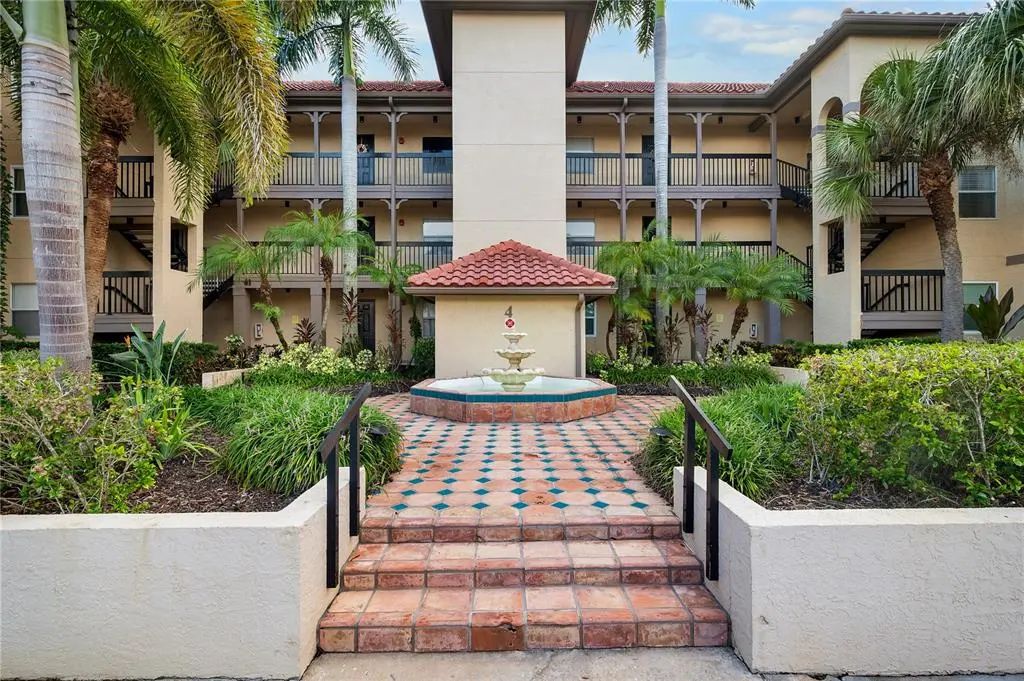 2400 Feather Sound Drive 425, CLEARWATER