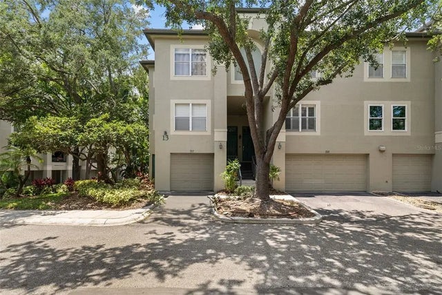727 Coral Reef Drive Na, TAMPA
