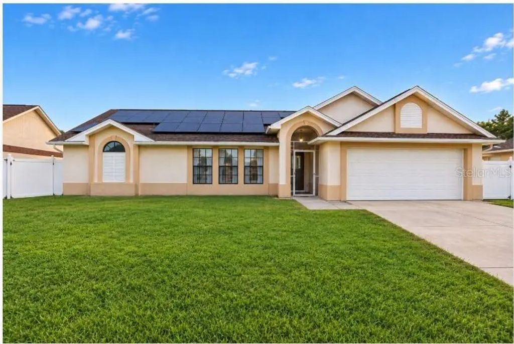247 Competition Drive, KISSIMMEE
