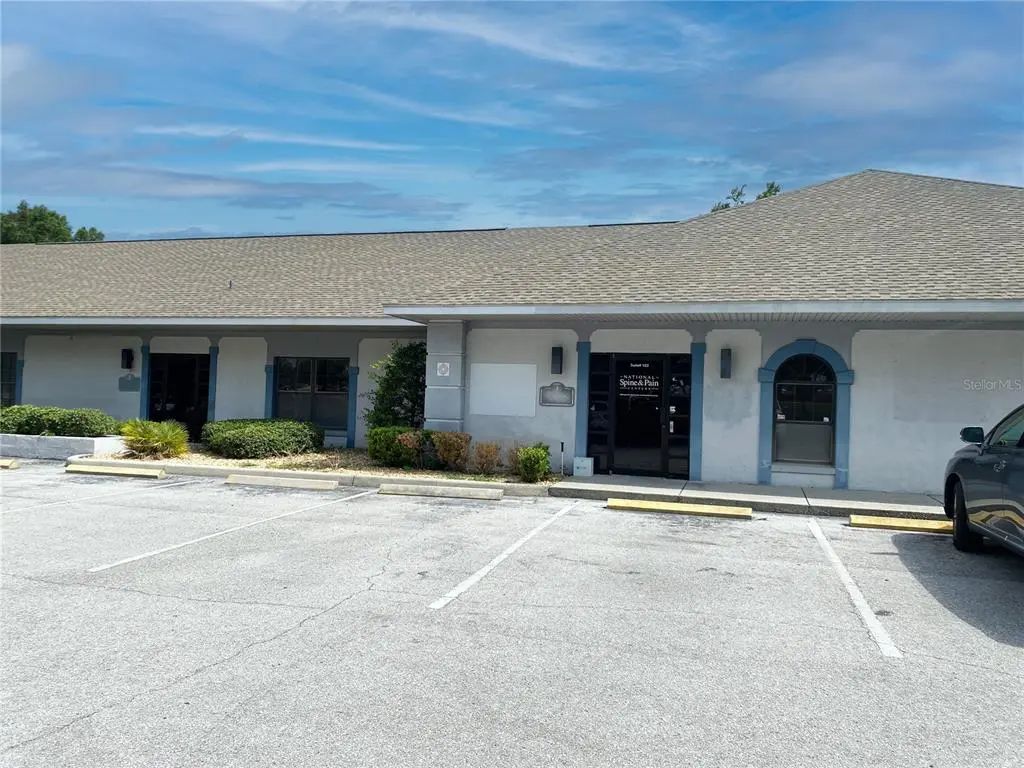 918 Rolling Acres Road 102/103, LADY LAKE