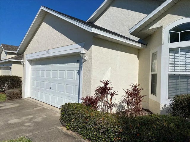 316 Tivoli Circle, DAVENPORT