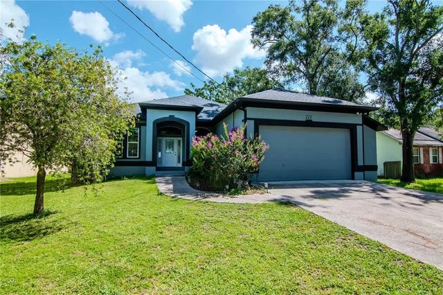 211 Arlington Avenue E, OLDSMAR