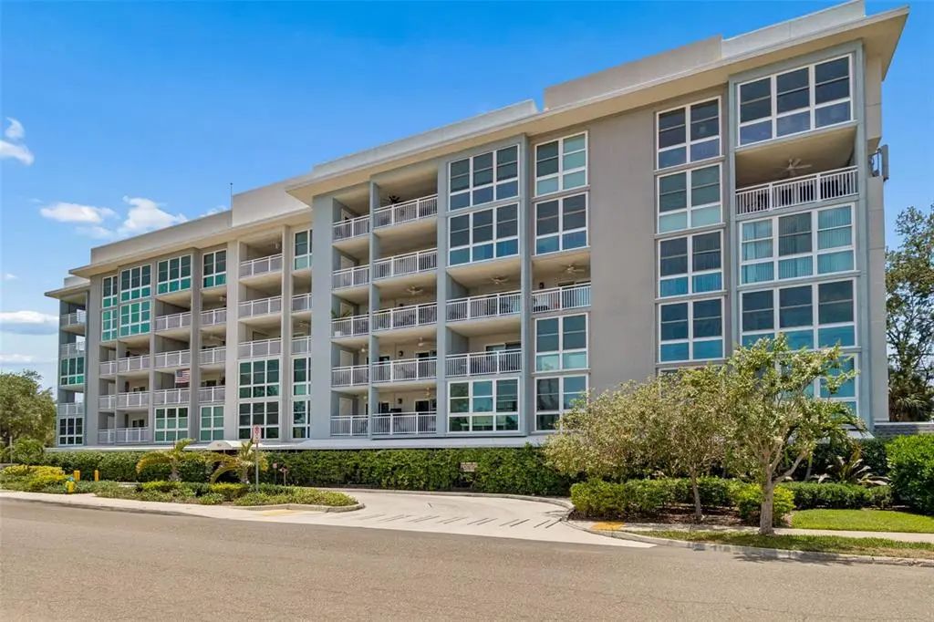 160 Columbia Drive 206, TAMPA