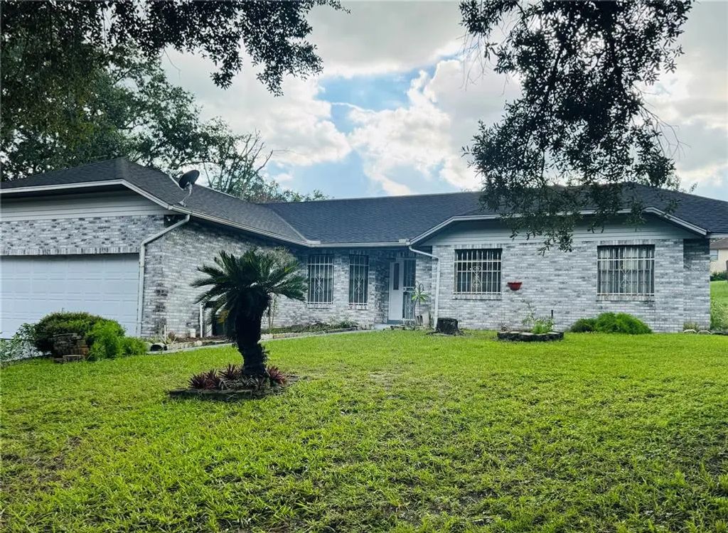 819 Chamberlain Loop, LAKE WALES