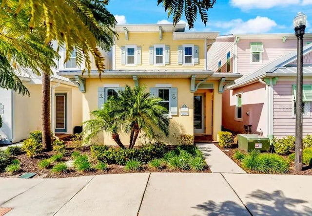 8121 Surf Street, KISSIMMEE