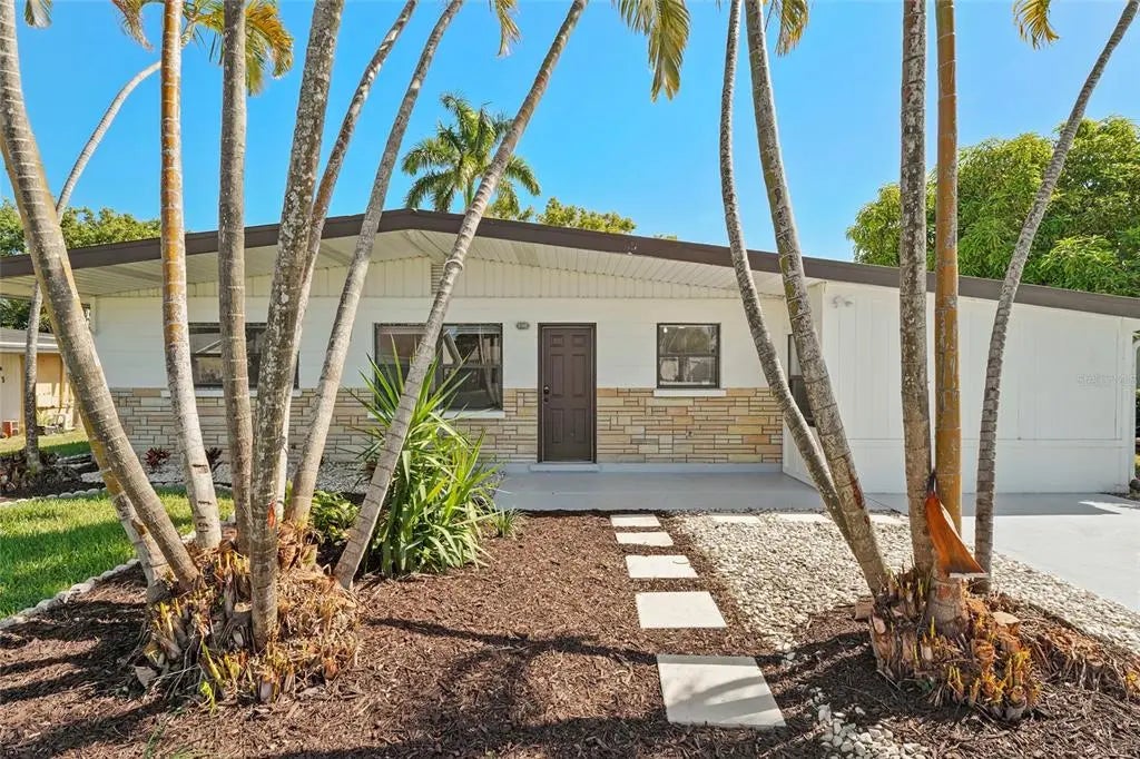 5619 New York Avenue, SARASOTA