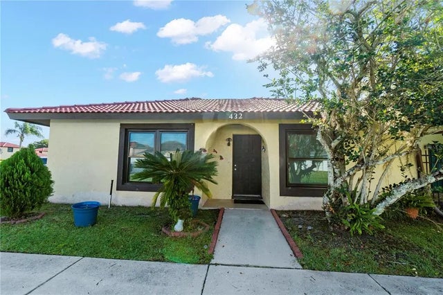 432 Hunter Circle, KISSIMMEE