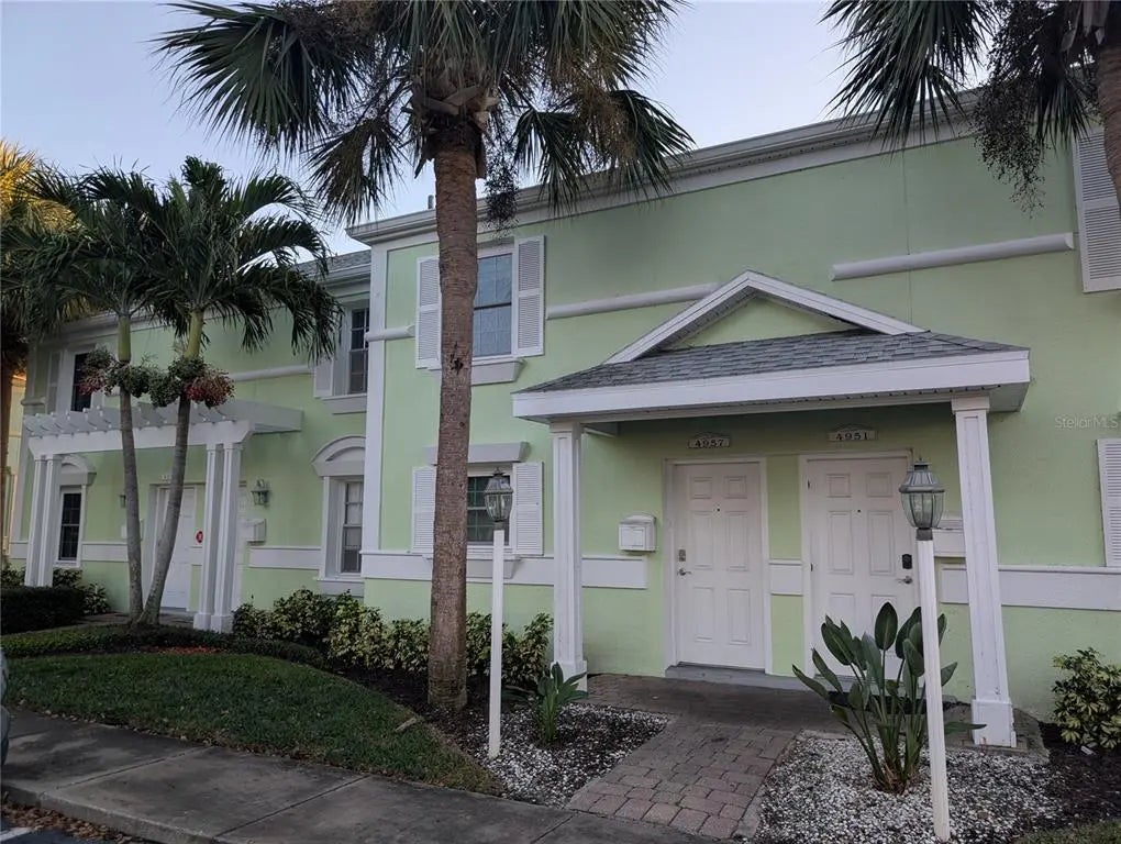 4957 Cobia Drive Se, ST PETERSBURG