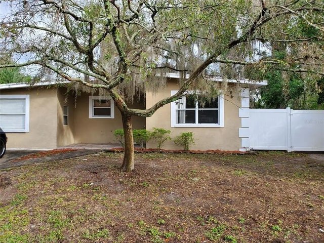1105 Teakwood Avenue, TAMPA