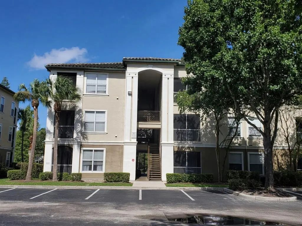 5807 Legacy Crescent Place 201, RIVERVIEW