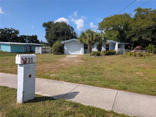 911 60th Avenue W, BRADENTON