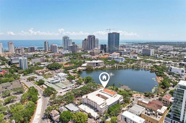 701 Mirror Lake Drive N 119, ST PETERSBURG