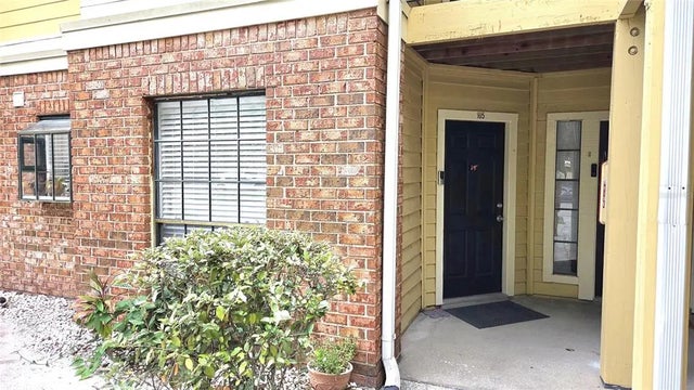 8630 Mallard Reserve Drive 105, TAMPA