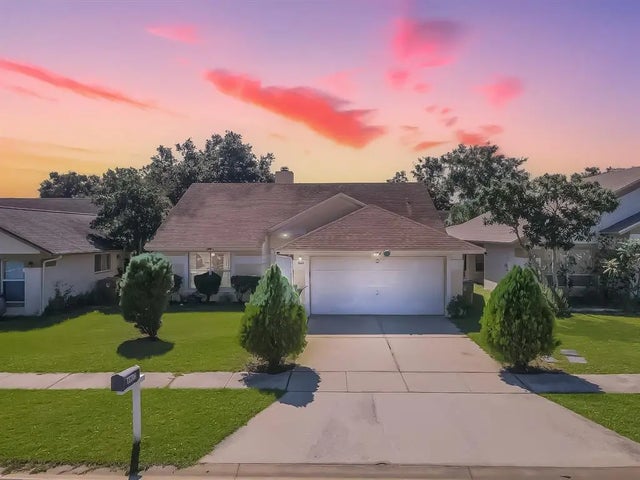 8822 Kensington Court, KISSIMMEE