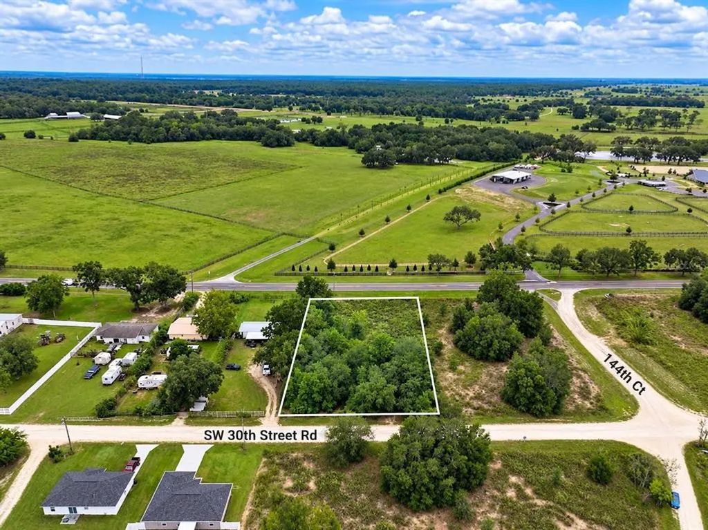 W Highway 40, DUNNELLON