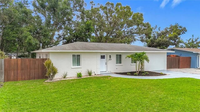 2809 Taunton Drive W, BRADENTON