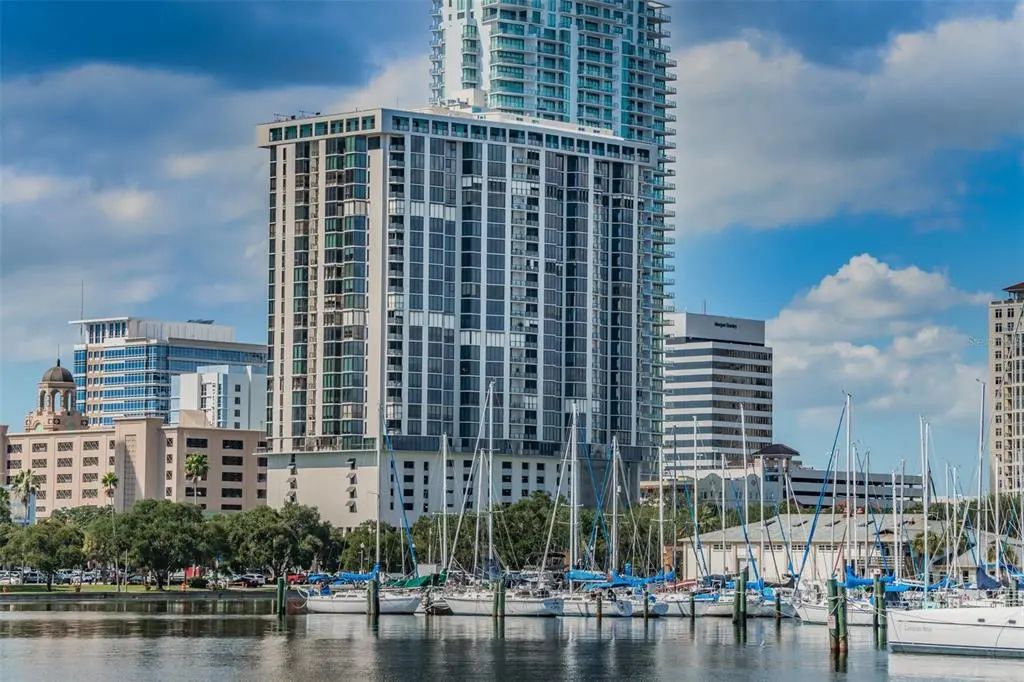 1 Beach Drive Se 2210, ST. PETERSBURG