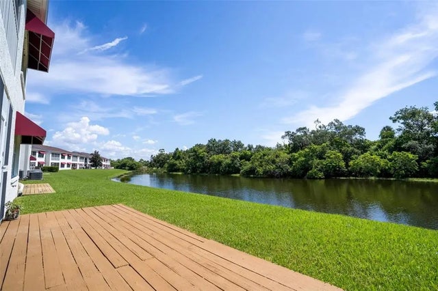 1440 Water View Drive W 105, LARGO
