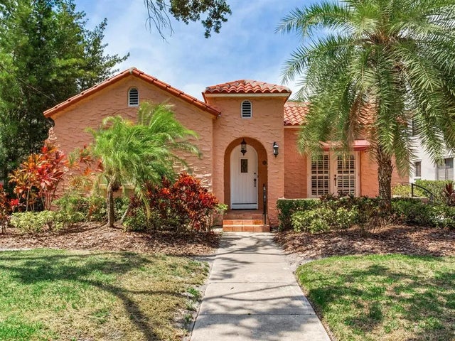 4521 W Azeele Street, TAMPA