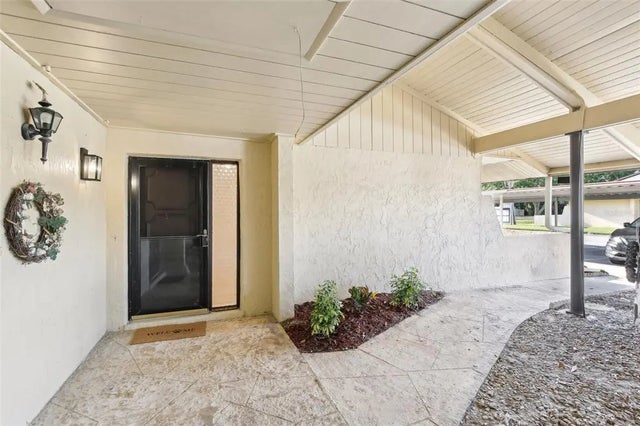 1203 16th Circle Se, LARGO