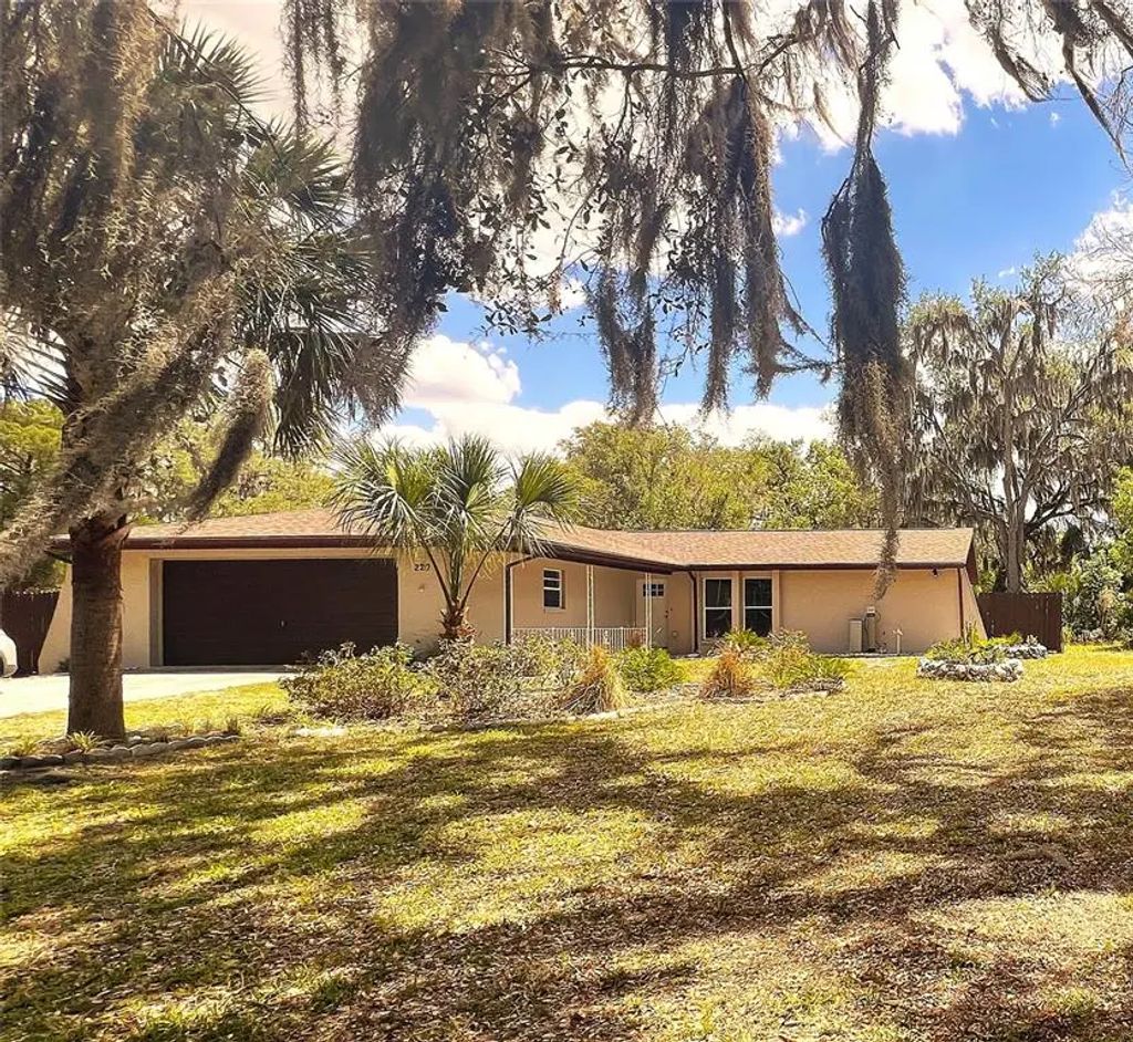 220 Ne 11th Street, CRYSTAL RIVER