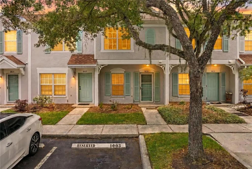 8635 Hunters Key Circle, TAMPA