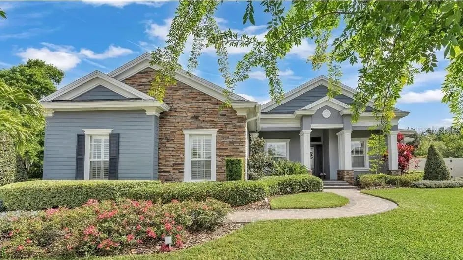 6632 Crescent Woods Circle, LAKELAND