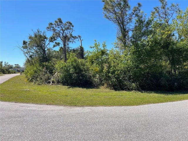 12353 Evelyn Avenue, PORT CHARLOTTE