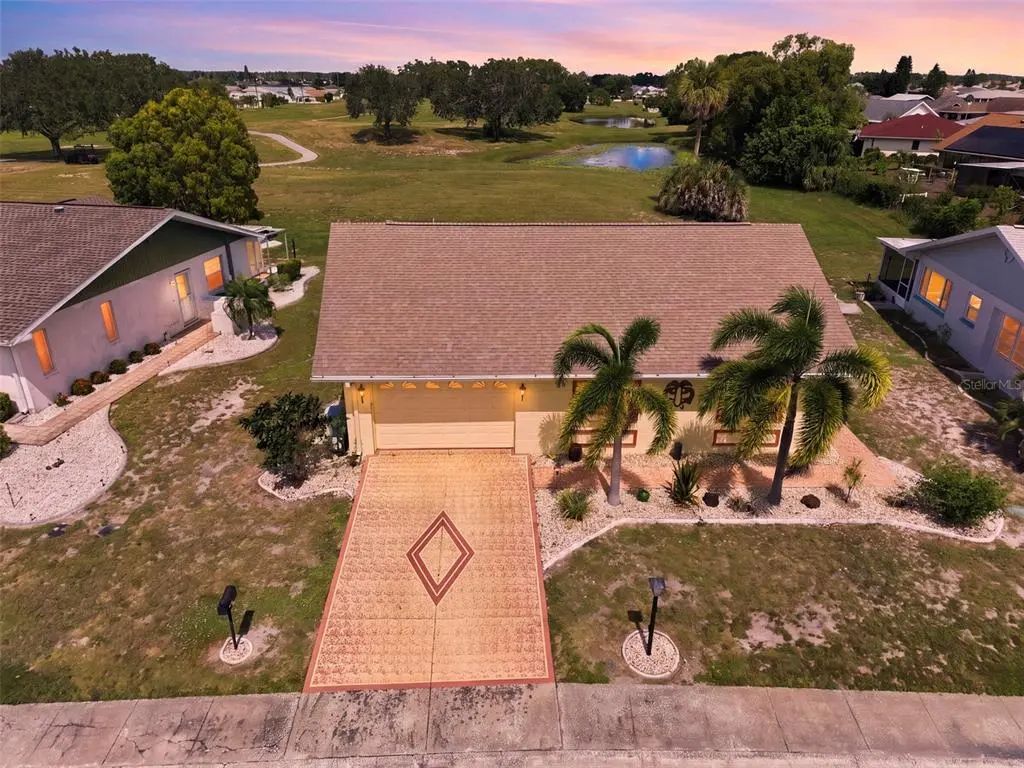 215 Genet Court, SUN CITY CENTER