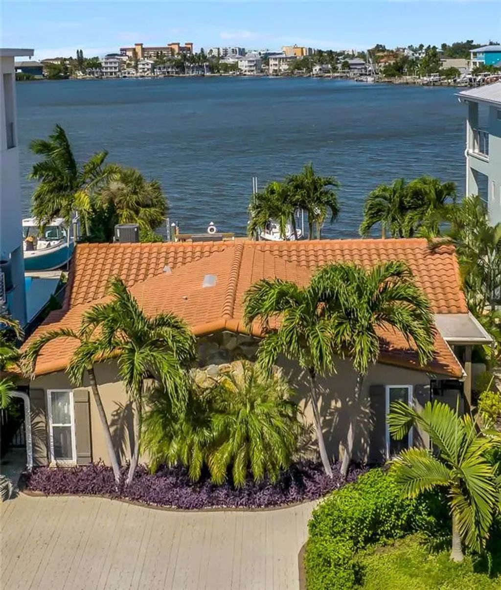 106 Wall Street, REDINGTON SHORES