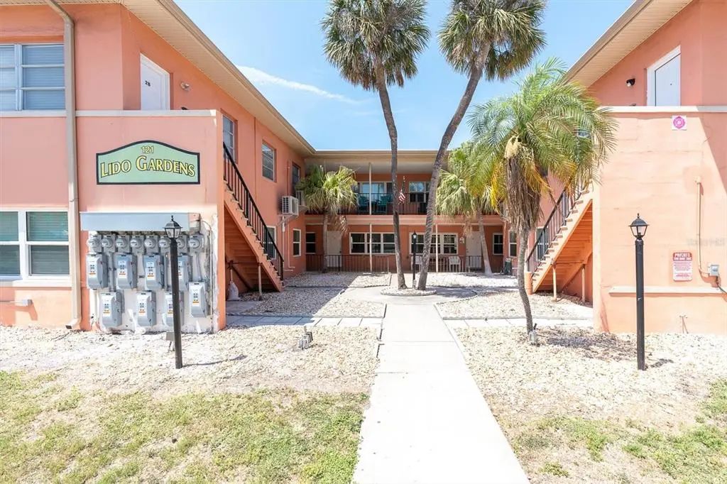 121 46th Avenue 1g, ST PETE BEACH