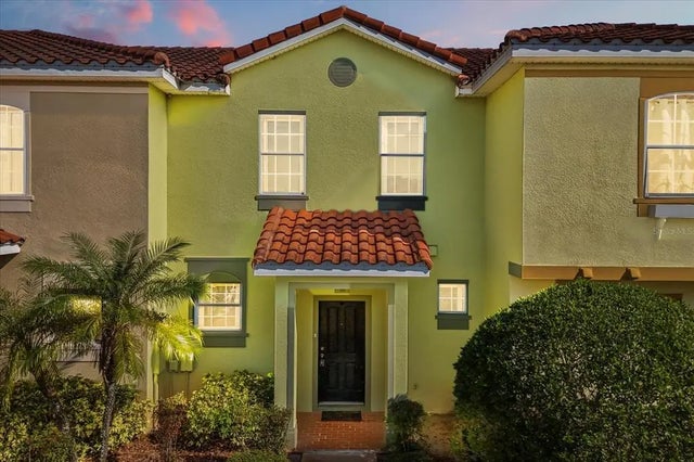 214 Monroe Circle, DAVENPORT