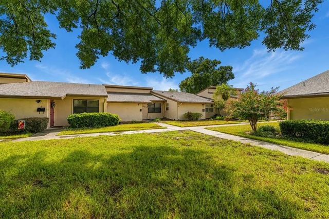 2025 Sylvester Road P4, LAKELAND
