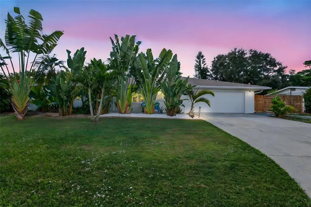 3735 Duncan Place, SARASOTA