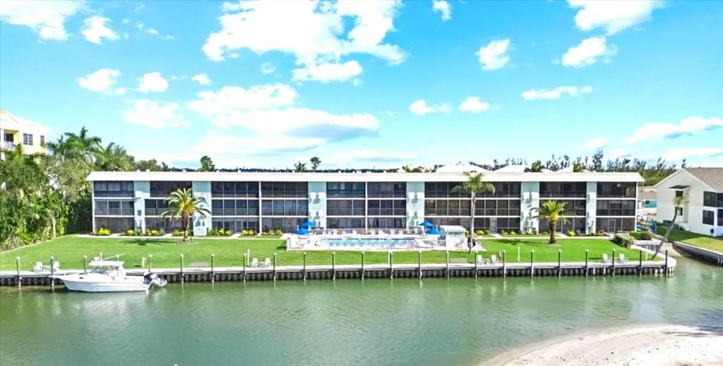 9200 Midnight Pass Road 28