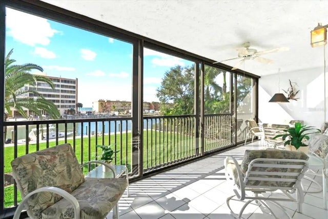 9200 Midnight Pass Road 28, SARASOTA