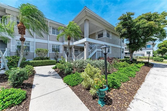 628 Estuary Drive, BRADENTON
