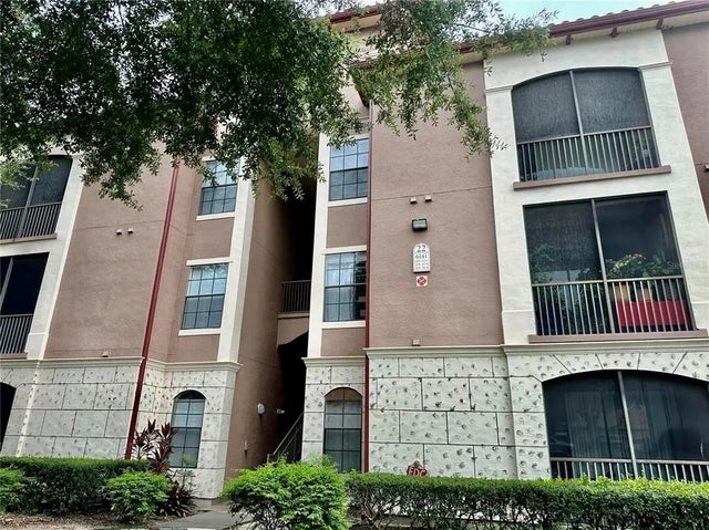6141 Metrowest Boulevard 303, ORLANDO