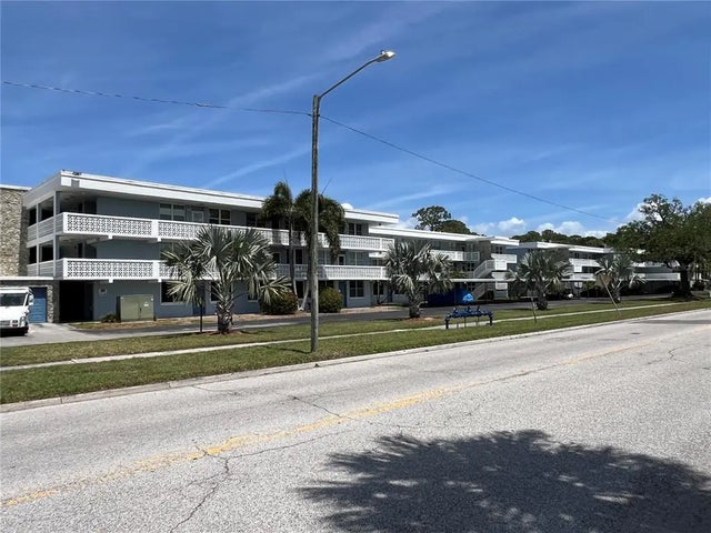 4715 Bay Street Ne 235, ST PETERSBURG