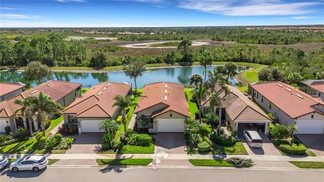 10417 Crooked Creek Drive, VENICE