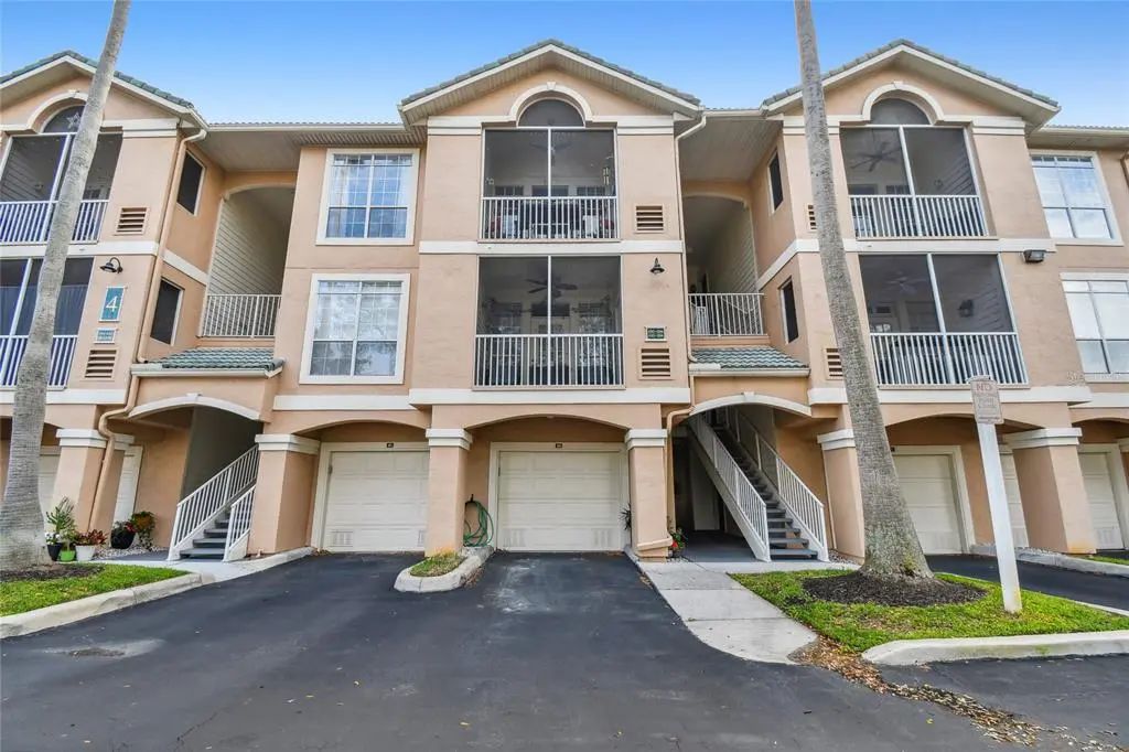 4304 Bay Club Circle, TAMPA
