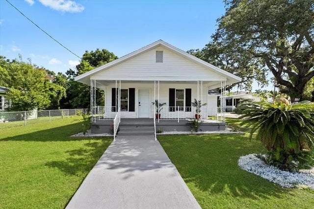 4112 E Ellicott St, TAMPA
