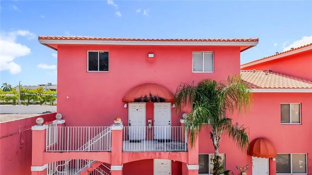 3817 Nw 17th Avenue 10, MIAMI