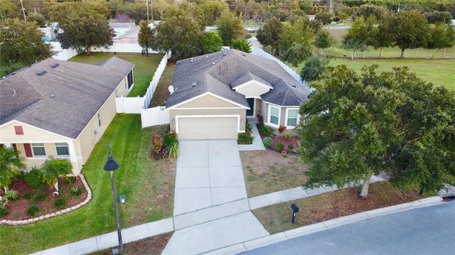 3025 Patterson Groves Drive, HAINES CITY