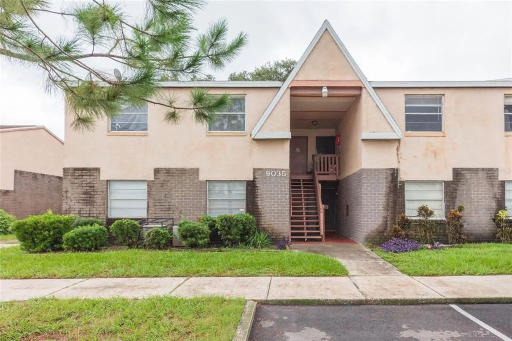 9035 Westchester Circle 133, TAMPA