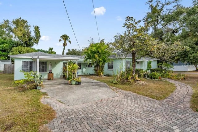 1712 E Caracas Street, TAMPA