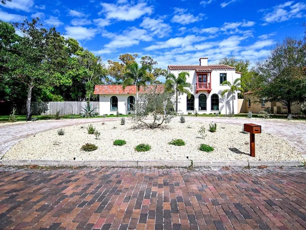 6251 10th Avenue S, GULFPORT