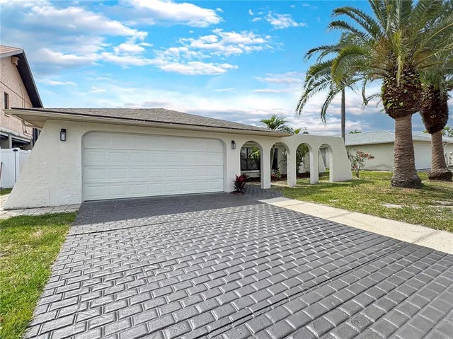 9907 Island Harbor Drive, PORT RICHEY