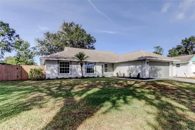 5005 Pennsbury Drive, TAMPA