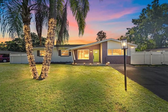 3647 Bali Drive, SARASOTA